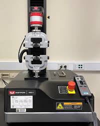 Instron 68SC-1 - Michigan Materials Science and Engineering