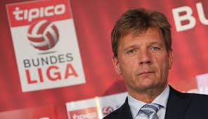 Jan Bolz von tipico © Bild: GEPA pictures/ Philipp Brem. Tweet. Der Causa Taboga und dem damit verbundenen zweifelhaften Ruf der Wettanbieterszene zum Trotz ... - bolz-tipico-fussball-bl-pk-sponsorpraesentation