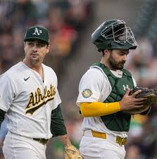 Elephant Rumblings: Back On The Road