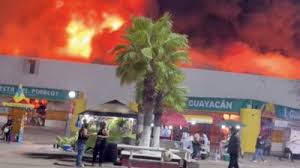 Incendio en Feria de Tabasco 2026 ‘arrasa’ con 200 locales; hay 5 personas muertas
