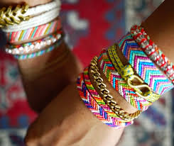Resultado de imagen para pulseras de colores