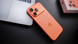 iPhone 18 Pro : Apple lâcherait l’Orange Cosmique pour des couleurs plus chic