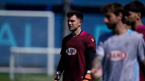 Manolo González cambia más de medio once: Dmitrovic, suplente
