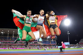 Women’s triple jump report | Derkach shocks to take gold for Italy