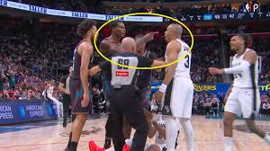 Jalen Duren, Keldon Johnson have a heated incident during game