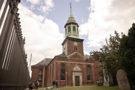 Dronning Margrethe ankom for sent til venindes bisættelse