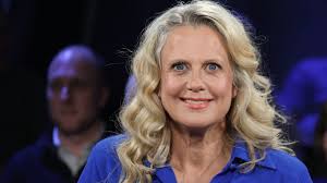 Barbara Schöneberger fällt in "NDR Talk Show" aus: Bekanntes Gesicht ersetzt sie