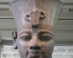 تماثيل الجرانيت