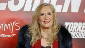 Esta tarde en Y ahora Sonsoles, recibimos la visita de la periodista Nieves Herrero