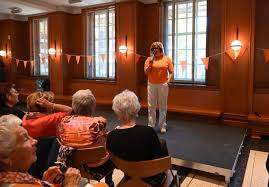 Oranje meezingspektakel in Leidse Stadsfoyer