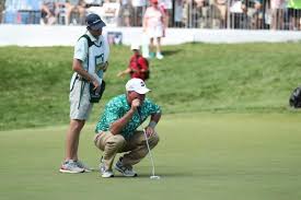 Boo Weekley takes 1-stroke lead into Sunday at The Woodlands