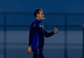 Costa Rica busca renovar selección bajo mando de Fernando Batista