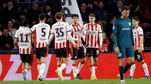 PSV recebe oferta de milhões do Rangers por atacante