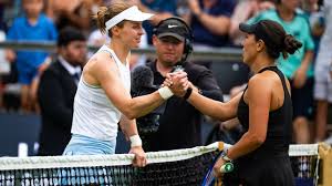 Samsonova ousts Pegula in marathon Berlin match