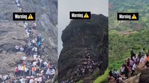 ‘Hundreds will fall to death’: Viral video shows huge crowd at Harihar Fort in Maharashtra, netizens warn of ‘stampede’