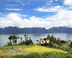 Gambar Danau Maninjau Sumatera Barat