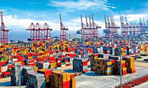 Image result for Gambar pelabuhan Kapal Cargo China