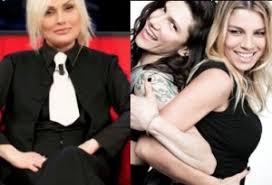 Risultati immagini per ANNA OXA CONTRO MARIA DE FILIPPI