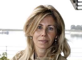 Nacida en Gijón en 1965, María José Rico es licenciada en Derecho por la Universidad Complutense de Madrid. Desde 2008 era delegada de Salud en Huelva. - candidato_1289