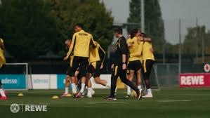 Dortmund warm up in style for Hamburg clash