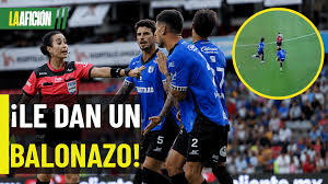 Katia Itzel recibió un balonazo y estalla la polémica