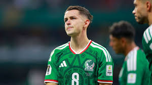 Álvaro Fidalgo, primero en reportar con Betis tras el Mundial