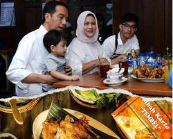 Kuliner solo kesukaan jokowi Ayam Goreng Mbah Karto