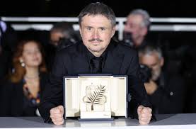 Triumf românesc la Cannes: Cristian Mungiu a câștigat din nou Palme d'Or, cu filmul „Fjord”, după 19 ani de la „4 luni, 3 săptămâni și 2 zile”