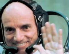 US-Millionär <b>Dennis Tito</b> plant Privat-Mission mit bemanntem Vorbeiflug am <b>...</b> - tito_dennis-e1361463064550