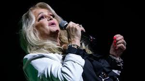 Bonnie Tyler Performance