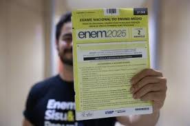 Fuvest abre prazo para mudar cursos da USP via Enem