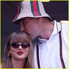 Taylor Swift & Travis Kelce Attend Men’s Singles Final at U.S. Open 2024!