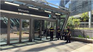 Recém-inaugurada, Linha 17-Ouro fica paralisada por falha elétrica e frustra passageiros