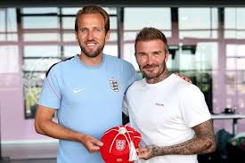Harry Kane presents David Beckham with England Legacy Cap
