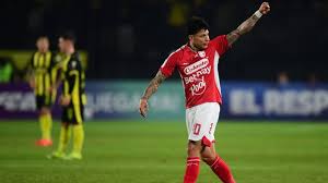 Santa Fe silenció la casa de Peñarol por golazo de Alexis Zapata