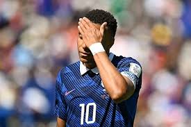 Siaran Langsung Piala Dunia 2026 Prancis vs Senegal 0-0 (Babak Pertama): VAR turun tangan, wasit menolak penalti Mbappe.