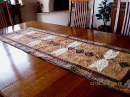 Résultat de recherche d'images pour "4th of July table runners"