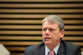 Tarcísio cancela participação no ‘Roda Viva’ desta segunda-feira