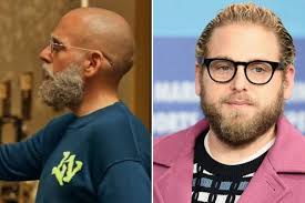 Jonah Hill surge irreconhecível em primeiras imagens de novo filme da Apple TV