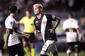 Adson se tornou o 3° maior artilheiro do Vasco na Sul-Americana