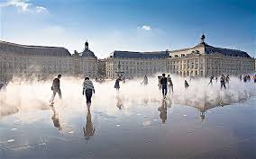 Résultat de recherche d'images pour "bordeaux"