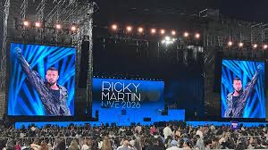 ¡Listos para bailar! Chihuahuenses acuden a concierto de Ricky Martin en el Monumental