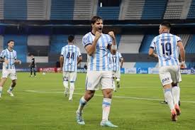Próximo do Vasco, Santiago Sosa pode estar se despedindo do Racing nesta 3ª-feira