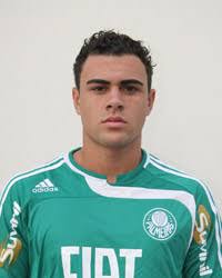 Nome: Maurício dos Santos Nascimento * Posição: Zagueiro * Nascimento: 02/setembro/1988 * Naturalidade: Mauá-SP – Brasil * Altura: 1,85 m * Peso: 77 Kg - aa