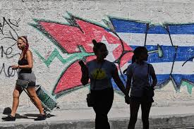 Cuban official says talks with the US are at a standstill, announces UN debate on US oil embargo