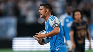 Westwood won't be happy until he wins silverware with Charlotte