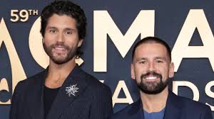 Dan + Shay are ready to 'bring it' at ACMs, because King George may be watching
