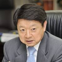 Decentralization: Yoshihiro Katayama, minister of internal affairs and ... - nn20100930f2a-200x200