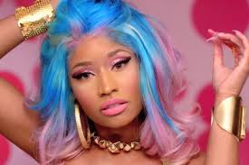 Resultado de imagem para nicki minaj cabelo colorido