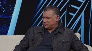 عادل فردوسی پور به علی دایی: قربون چشمات برم